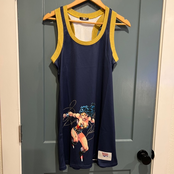 NUYU Collection Wonder Woman 75 Jersey Dress Size Women's Small New with Tags - - Picture 3 of 10